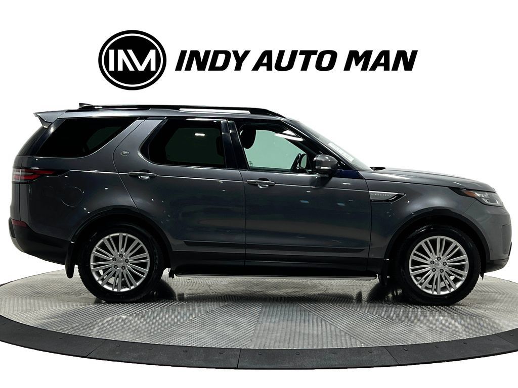 Used 2018 Land Rover Discovery HSE AWD/4WD image 3
