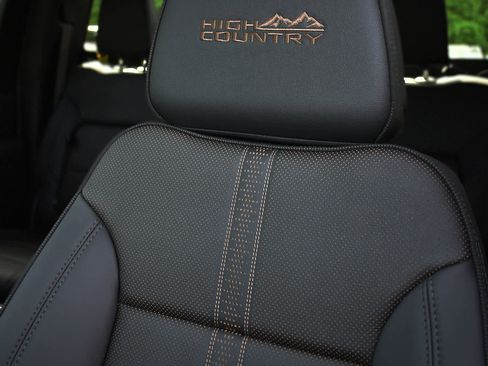 New 2026 Chevrolet Silverado 2500 High Country w/ High Country Premium Package AWD/4WD image 11