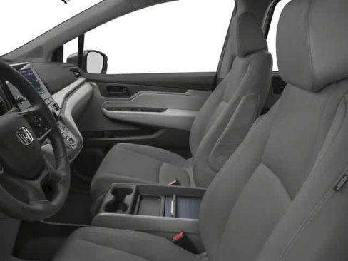 Used 2018 Honda Odyssey EX image 9