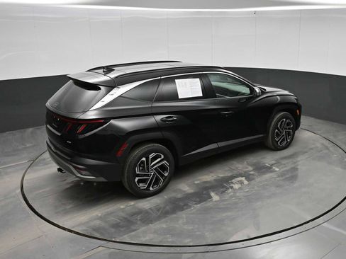 Certified 2025 Hyundai Tucson Limited AWD/4WD image 31