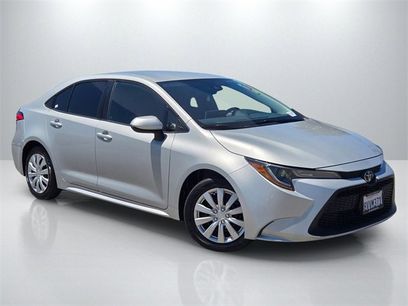 Used 2021 Toyota Corolla LE w/ Carpet Mat Package (TMS)