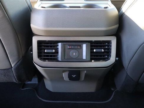 Used 2026 Ford F450 Platinum w/ Platinum Plus Package image 24