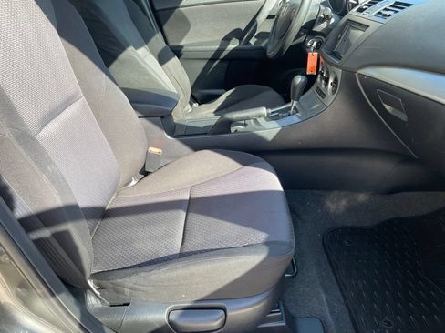 Used 2010 MAZDA MAZDA3 i Touring FWD image 23