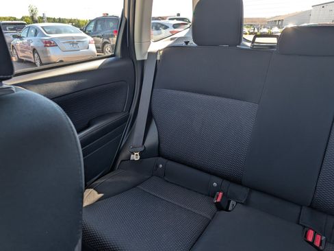 Used 2017 Subaru Forester 2.5i AWD/4WD image 12