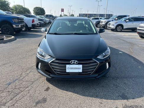 Used 2018 Hyundai Elantra Limited w/ Limited Ultimate Package 02 FWD image 9