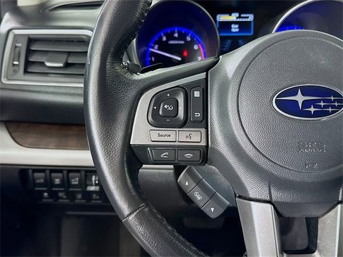 Used 2017 Subaru Outback 2.5i Limited image 8