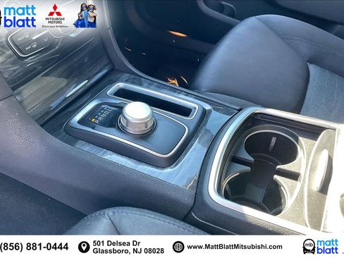 Used 2019 Chrysler 300 Touring w/ Sport Appearance Package image 19