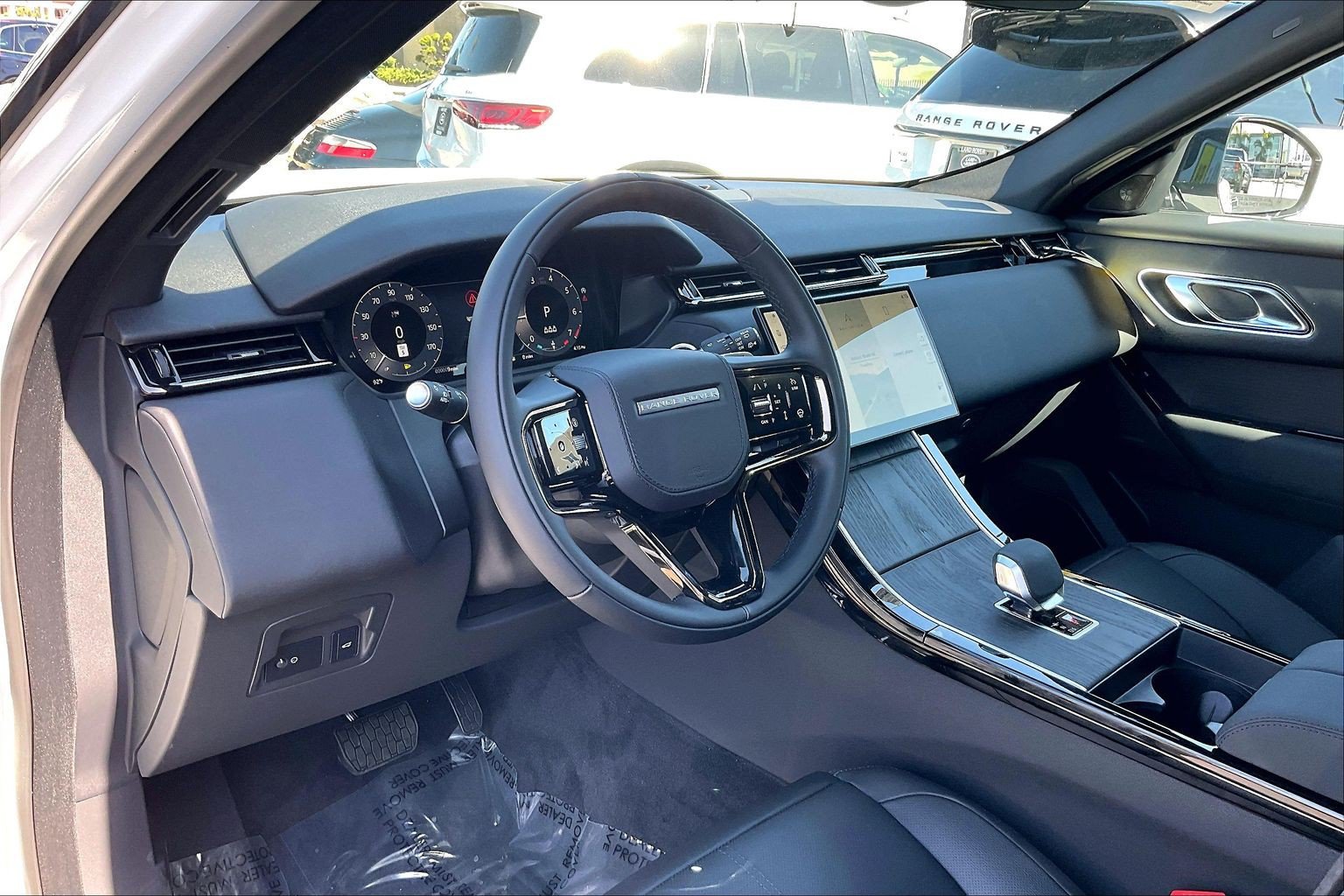 New 2026 Land Rover Range Rover Velar S AWD/4WD image 12