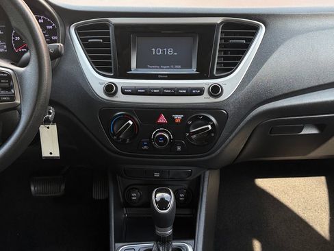 Used 2021 Hyundai Accent SE FWD image 15