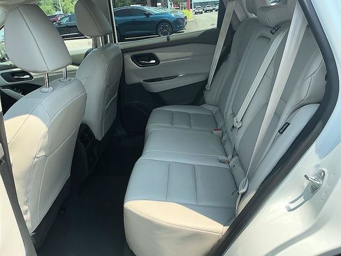 Certified 2023 Nissan Rogue SV w/ SV Premium B Package FWD image 23