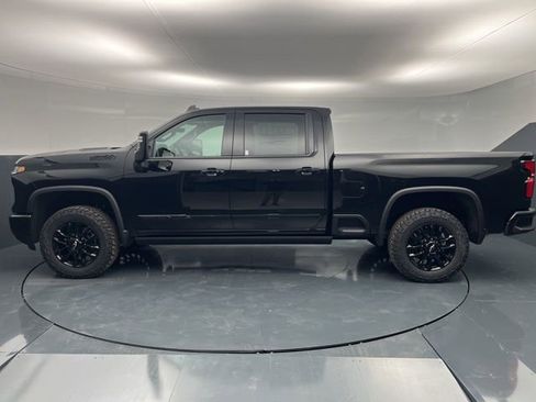 New 2026 Chevrolet Silverado 2500 High Country w/ High Country Premium Package AWD/4WD image 5