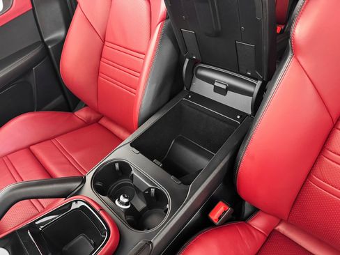 Used 2024 Porsche Cayenne Turbo GT image 21