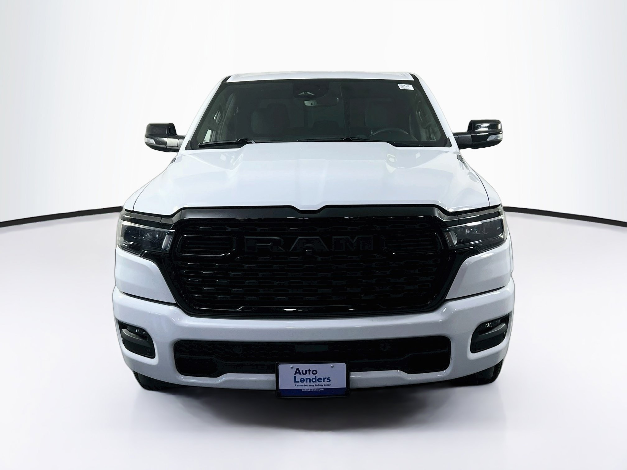 Used 2026 RAM 1500 4x4 Crew Cab image 2