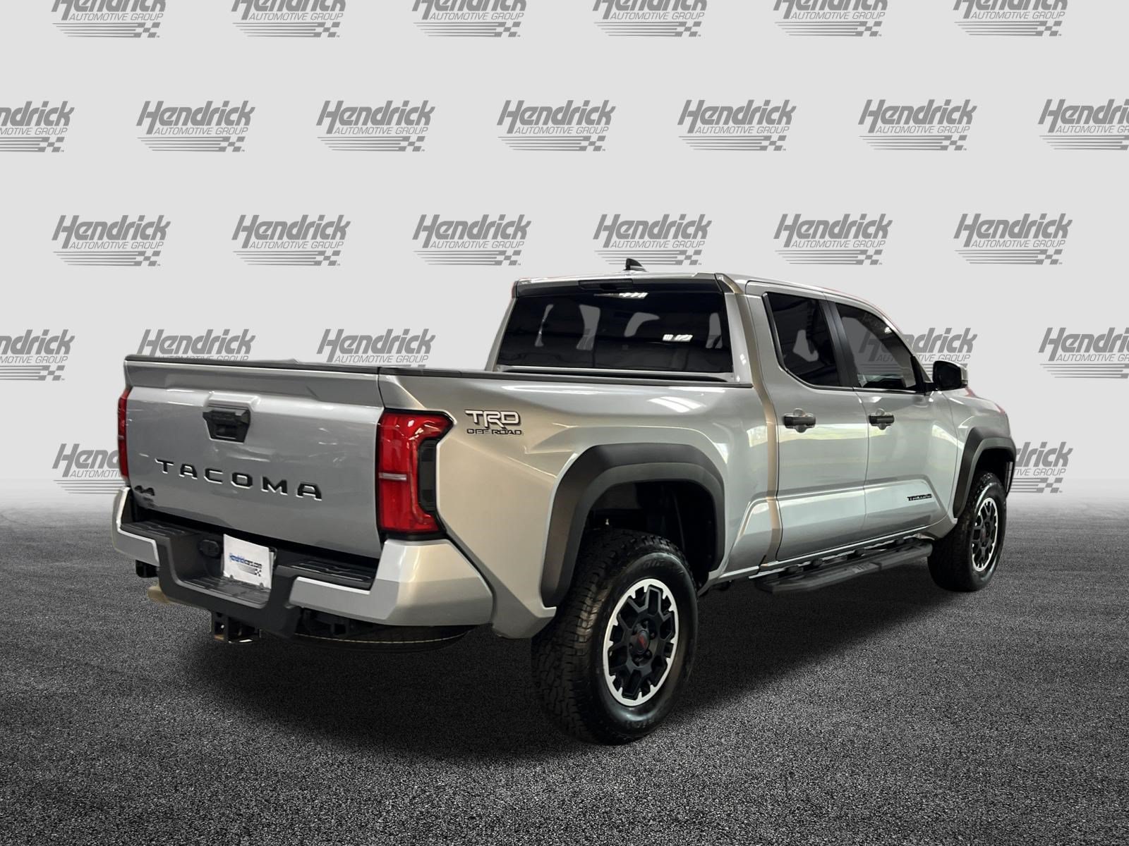 Certified 2025 Toyota Tacoma TRD Off-Road AWD/4WD image 10