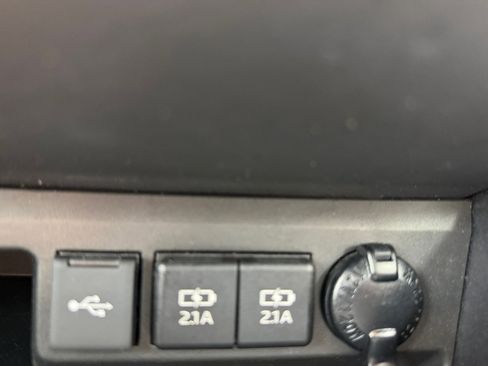 Used 2020 Toyota Highlander Platinum image 30