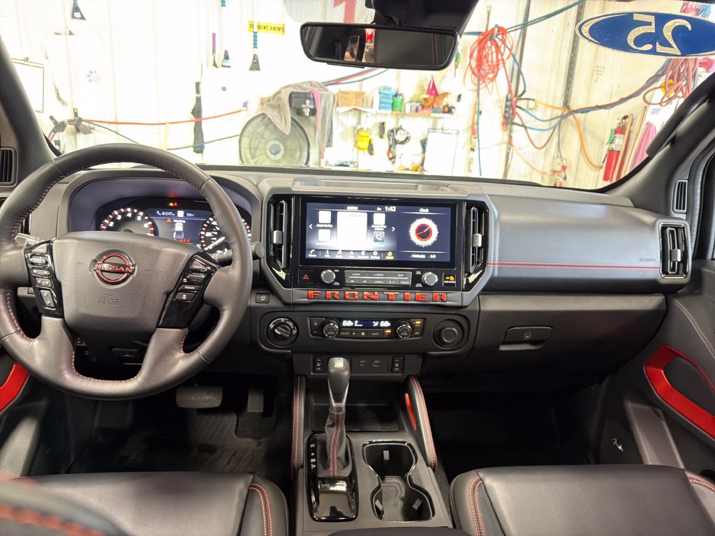 Certified 2025 Nissan Frontier PRO-4X w/ Pro Premium Package AWD/4WD image 24
