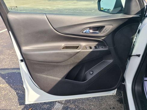 Used 2024 Chevrolet Equinox LT AWD/4WD image 19