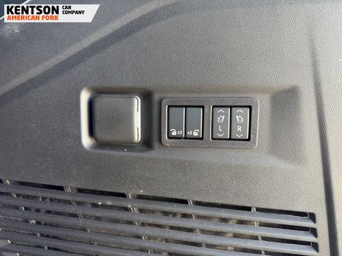 Used 2026 GMC Yukon Denali w/ Sun & Power Step Package AWD/4WD image 35
