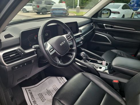 Used 2023 Kia Telluride S FWD image 10