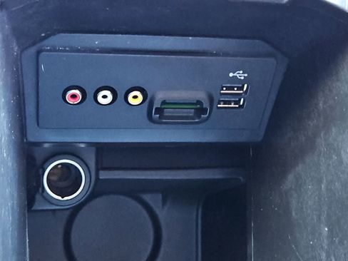 Used 2015 Ford Escape SE w/ Equipment Group 201A image 30