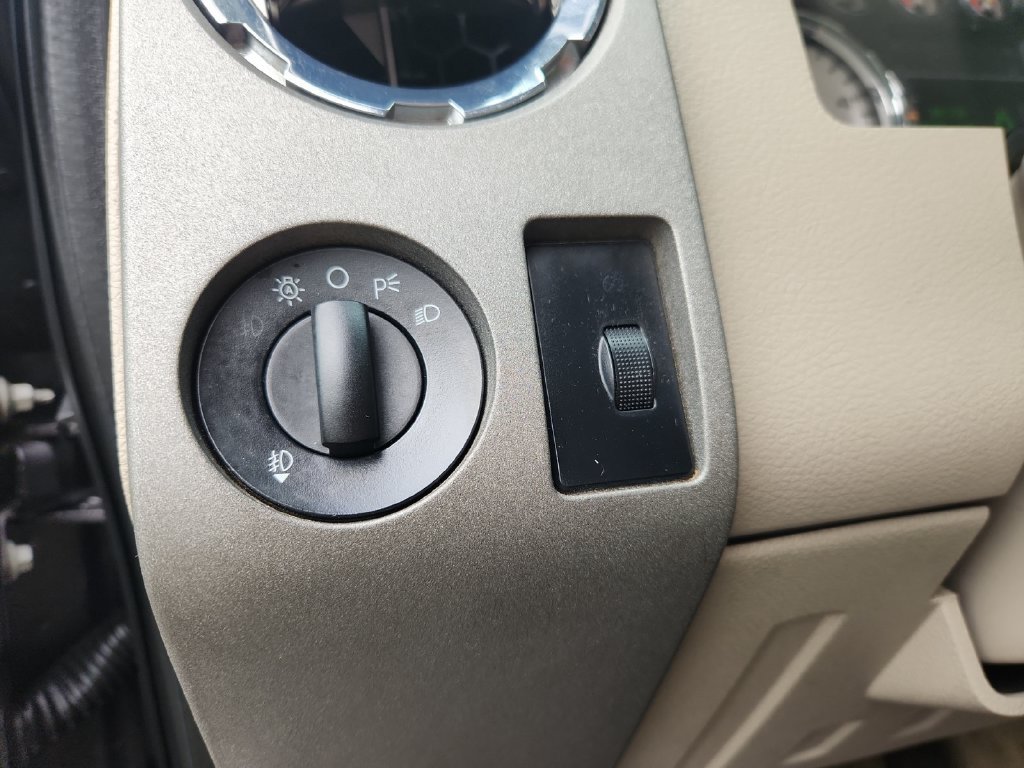 Used 2008 Ford F350 XL AWD/4WD image 27