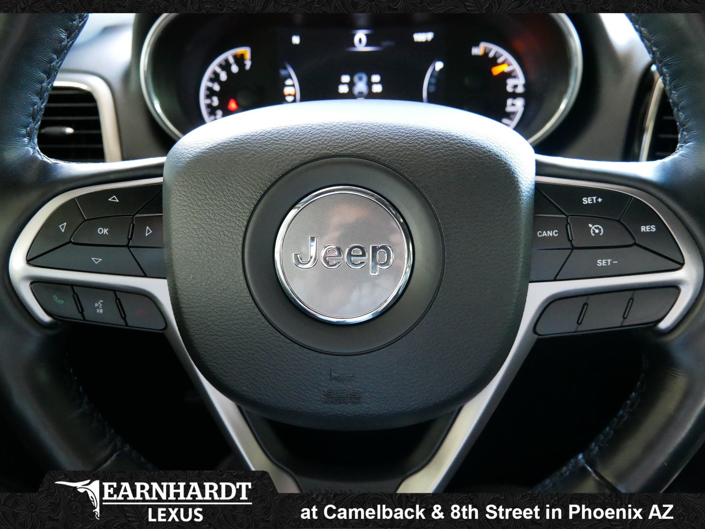 Used 2020 Jeep Grand Cherokee Altitude AWD/4WD image 28