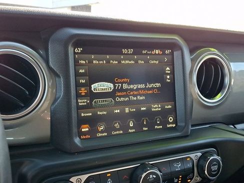 Used 2023 Jeep Wrangler Unlimited Sahara w/ Cold Weather Group AWD/4WD image 19