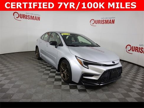 Used 2024 Toyota Corolla SE w/ Convenience Package image 16