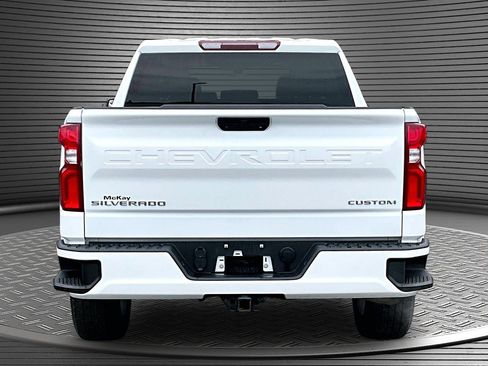 Used 2022 Chevrolet Silverado 1500 Custom image 5