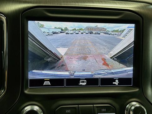 Used 2021 GMC Sierra 1500 AT4 w/ AT4 Preferred Package AWD/4WD image 14
