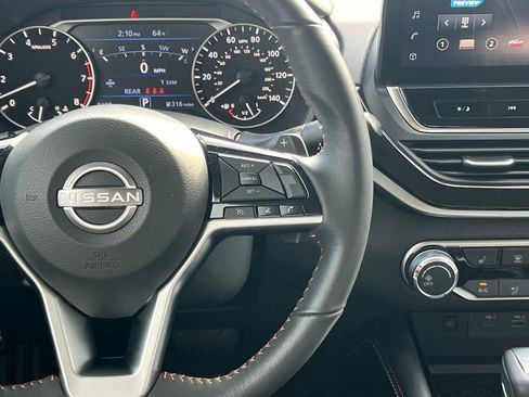 Used 2024 Nissan Altima 2.5 SR w/ SR Premium Package image 21