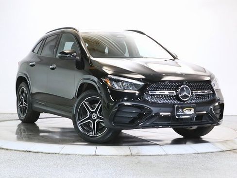 Certified 2025 Mercedes-Benz GLA 250 4MATIC image 1
