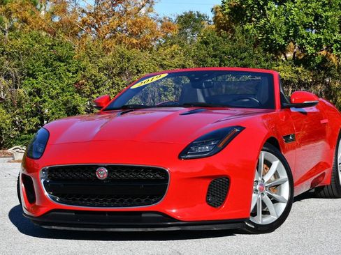 Used 2019 Jaguar F-TYPE Convertible image 17