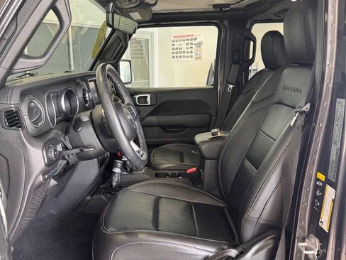 Used 2023 Jeep Wrangler Unlimited Sahara w/ Cold Weather Group AWD/4WD image 13