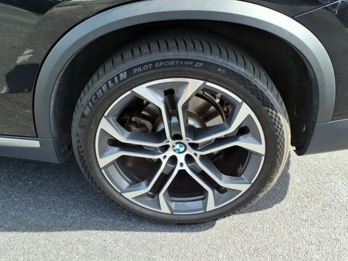 Used 2021 BMW X5 xDrive40i w/ Premium Package 2 AWD/4WD image 9