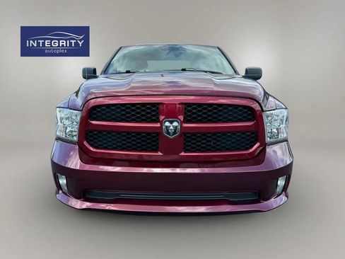 Used 2018 RAM 1500 Express AWD/4WD image 8