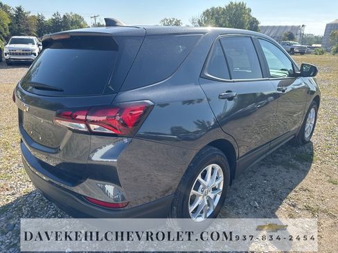 Used 2022 Chevrolet Equinox LS w/ LS Convenience Package image 5