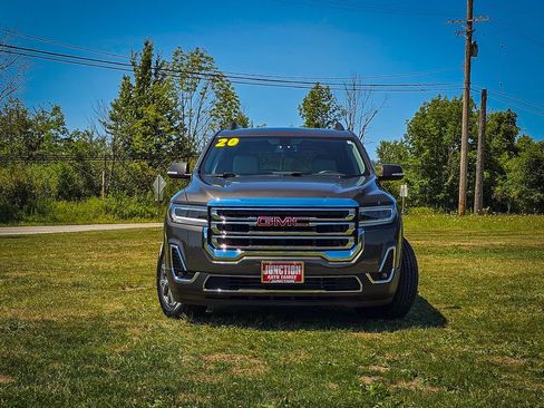 Used 2020 GMC Acadia SLT w/ LPO, Floor Liner Package FWD image 8
