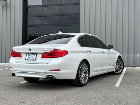 Used 2017 BMW 540i xDrive w/ Sport Package AWD/4WD image 4