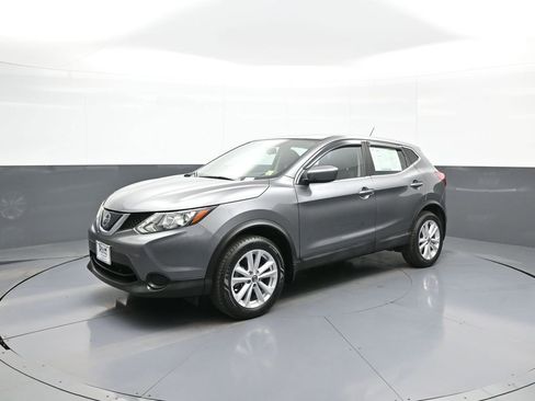 Used 2019 Nissan Rogue Sport S w/ Appearance Package FWD image 10