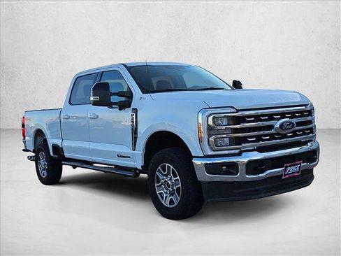 Certified 2025 Ford F250 Lariat AWD/4WD image 3