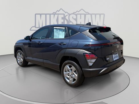 Used 2024 Hyundai Kona SE AWD/4WD image 3