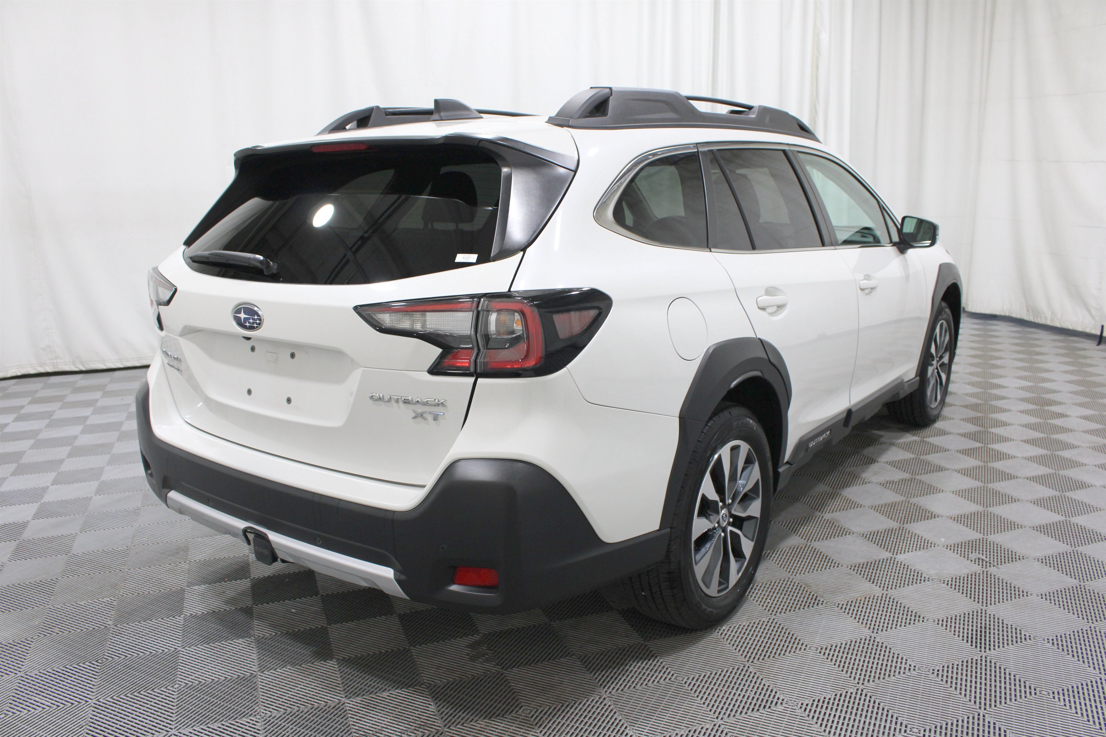 Used 2024 Subaru Outback Limited XT AWD/4WD image 30