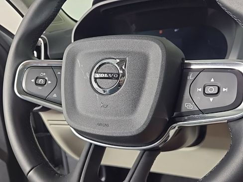 Certified 2026 Volvo XC40 B5 Plus AWD/4WD image 26