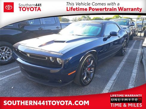 Used 2017 Dodge Challenger R/T Plus image 1