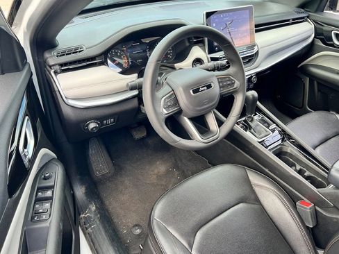 Used 2024 Jeep Compass Limited AWD/4WD image 7