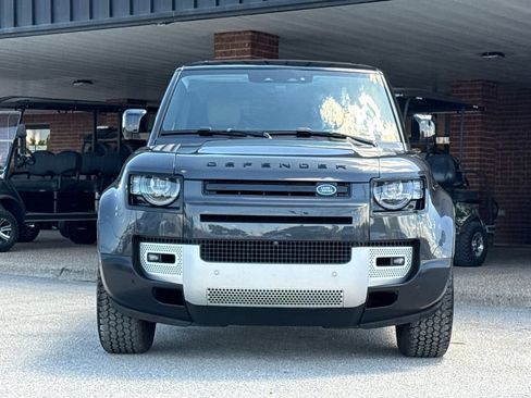 Used 2025 Land Rover Defender 110 S AWD/4WD image 2