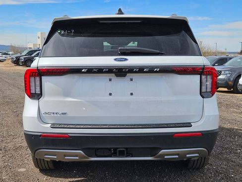 New 2026 Ford Explorer Active w/ Active Comfort Package image 6