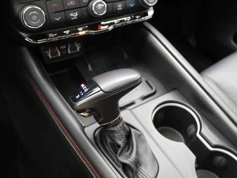 Used 2025 Dodge Durango GT AWD/4WD image 27
