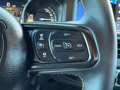 Used 2024 Jeep Wrangler Unlimited w/ Convenience Group image 24